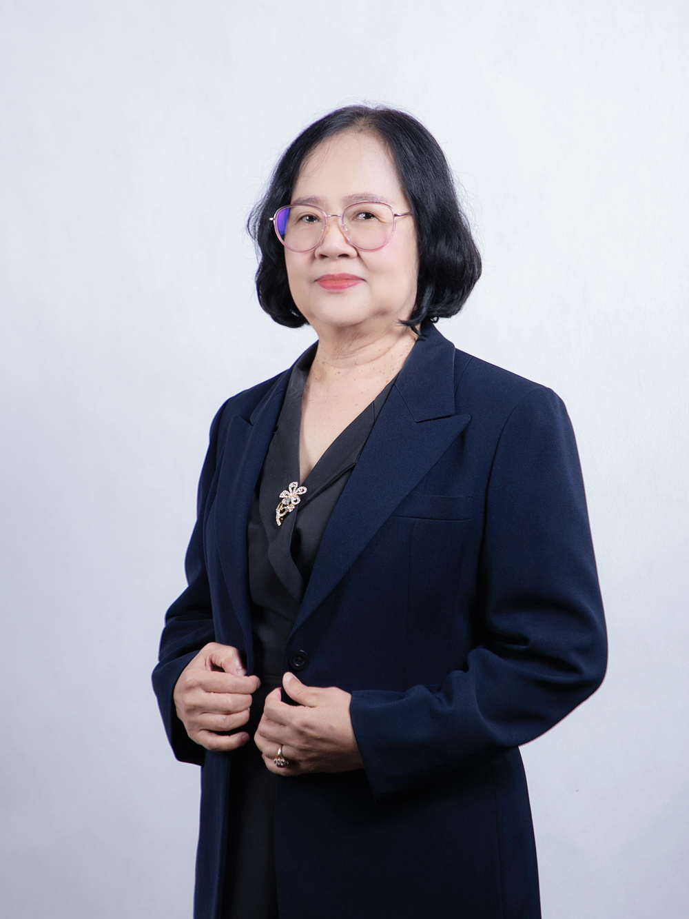 อาจารย์ ชนม์นิภา ใจดี